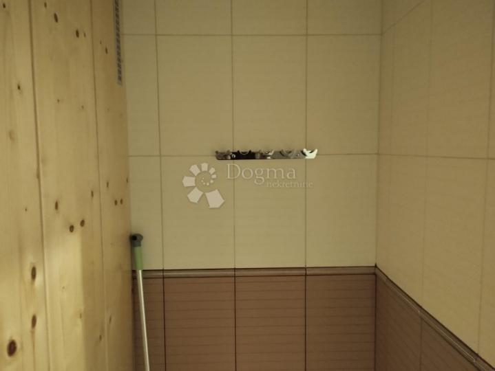 Samostojeća kuća u idiličnom okruženju