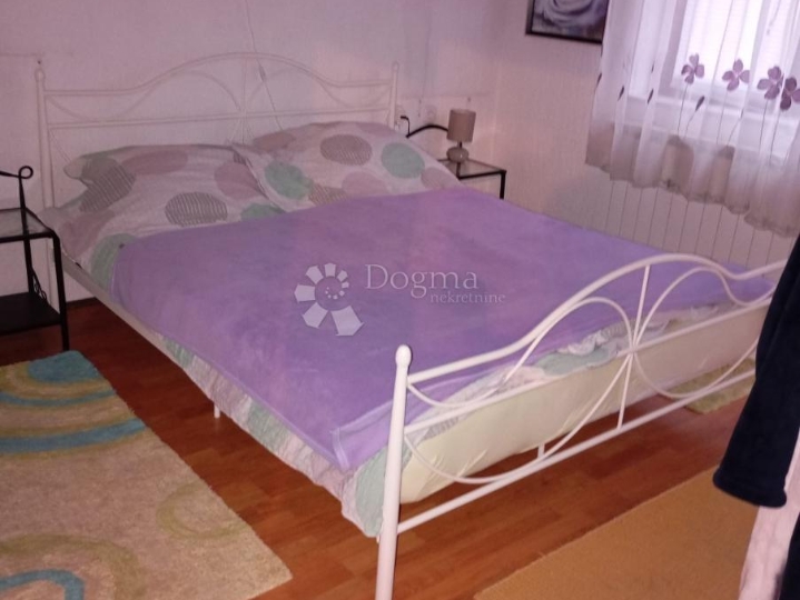 Samostojeća kuća u idiličnom okruženju