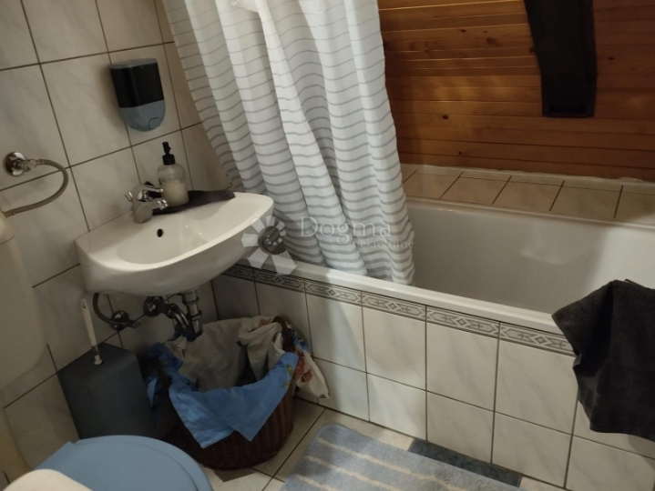 Samostojeća kuća u idiličnom okruženju