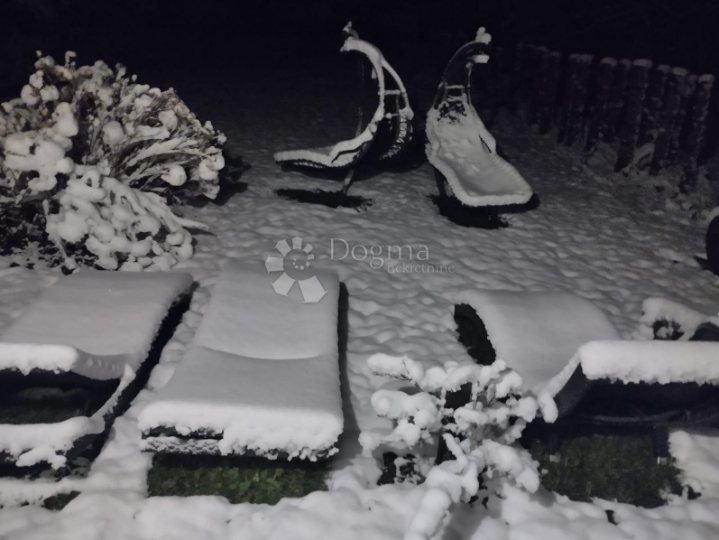 Samostojeća kuća u idiličnom okruženju