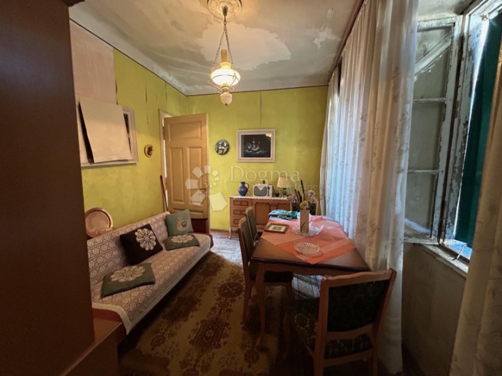 Dvojna kuća s daškom prošlosti