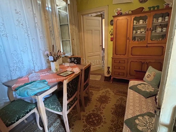 Dvojna kuća s daškom prošlosti