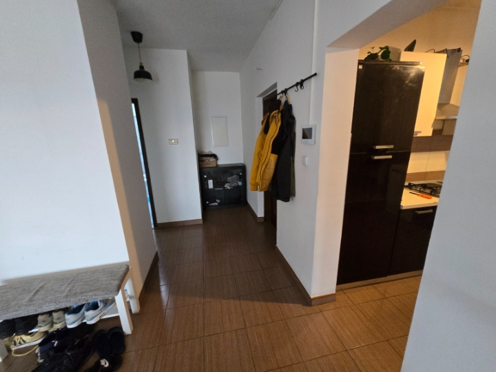 Stan na Pobrima iznajmljujem