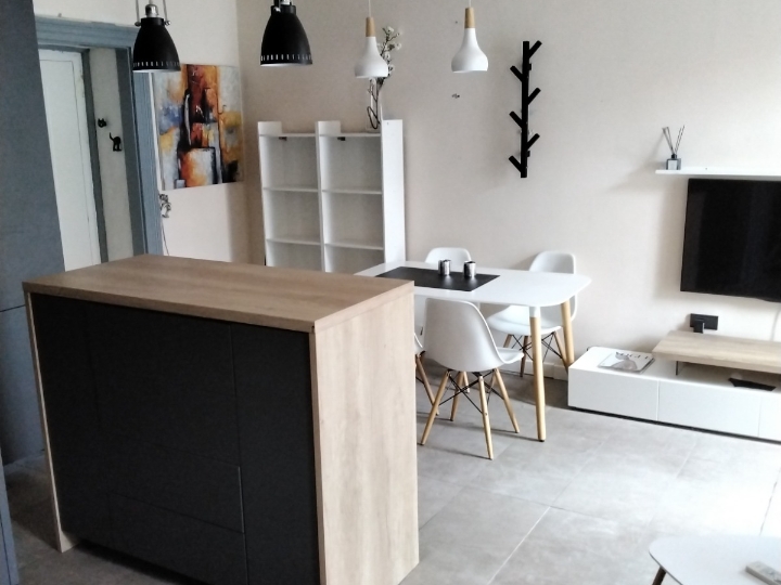 Prodajem stan - centar Rijeka