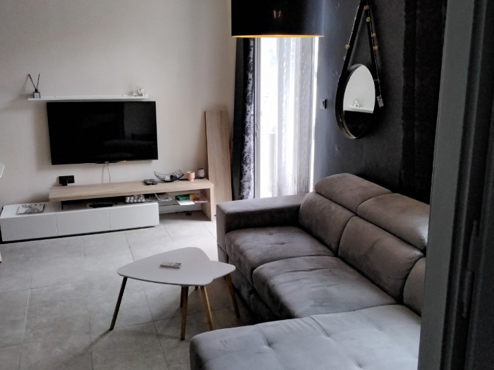 Prodajem stan - centar Rijeka