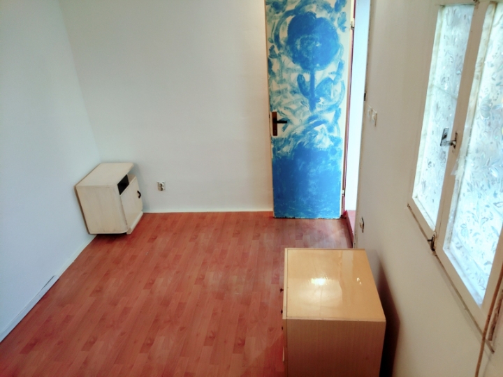 Varoš Split, dva stana i dvorište