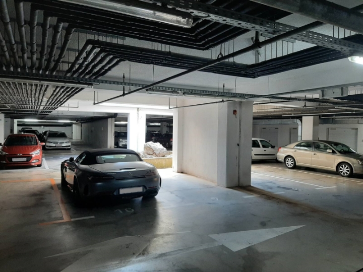 Parkirno mjesto u podzemnoj garaži