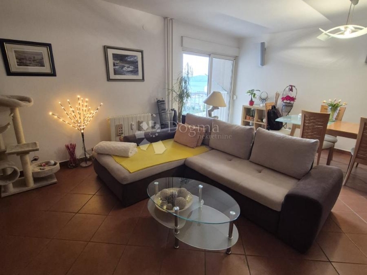 Gornja Vežica, 2S+DB