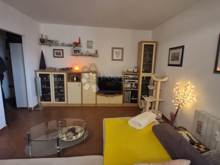 Gornja Vežica, 2S+DB