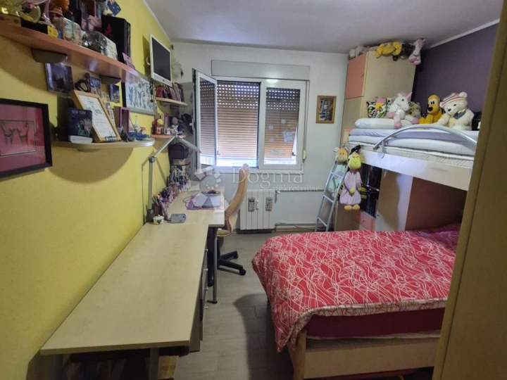 Gornja Vežica, 2S+DB