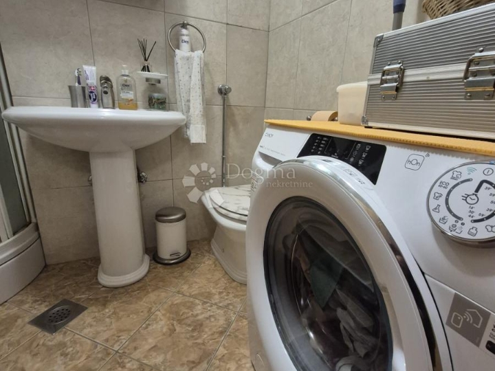 Gornja Vežica, 2S+DB