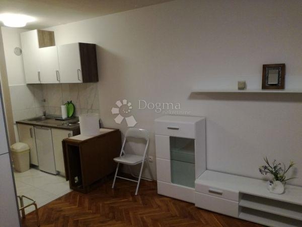 Garsonijera za studente na mirnoj lokaciji