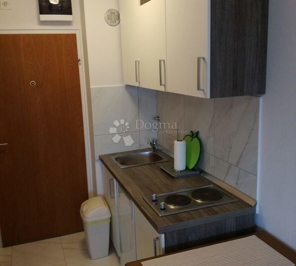 Garsonijera za studente na mirnoj lokaciji