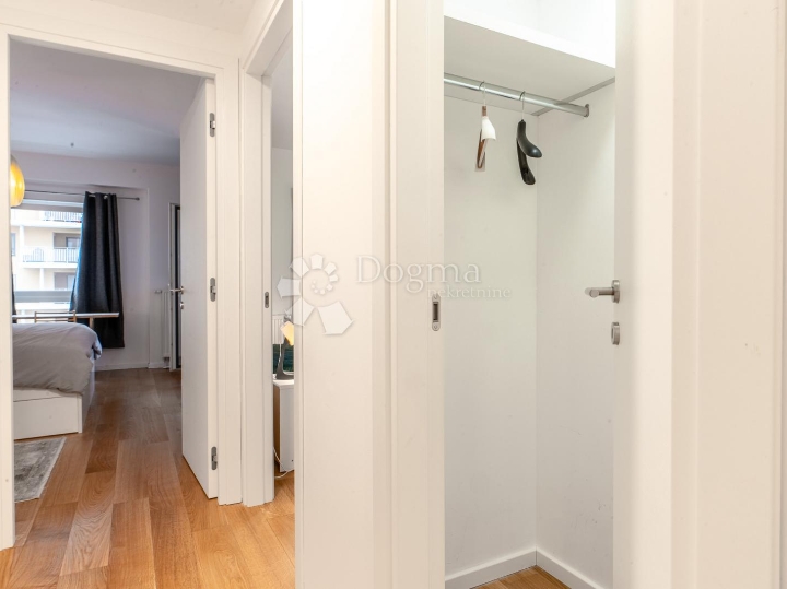 Kantrida, novogradnja luksuzan 2S+DB