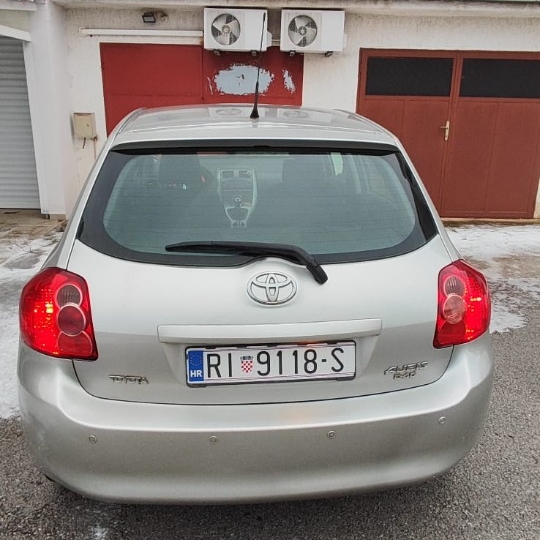 Toyota Auris 1.4 D prodajem