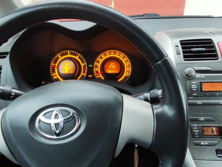 Toyota Auris 1.4 D prodajem