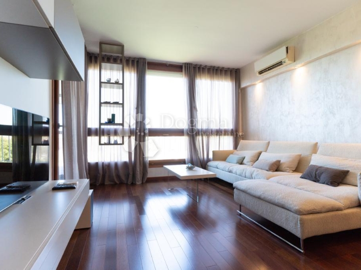 Rovinj - predivan luksuzni stan na odličnoj lokaciji