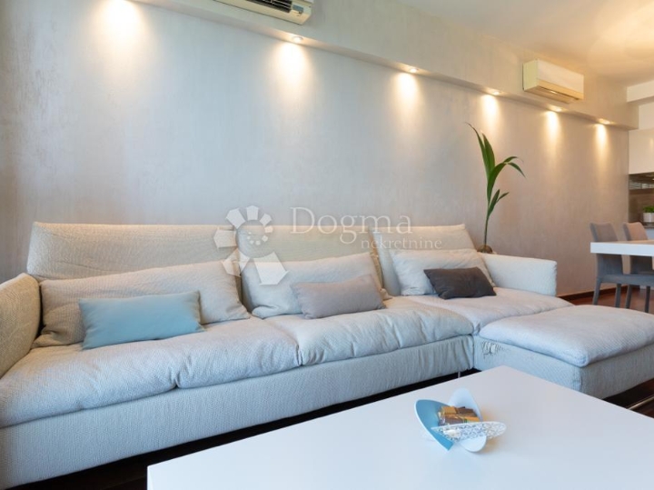 Rovinj - predivan luksuzni stan na odličnoj lokaciji