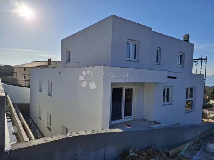 Hreljin, novogradnja stan 2S+DB