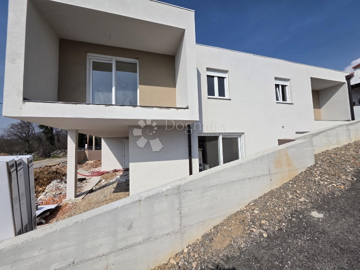 Hreljin, novogradnja stan 2S+DB