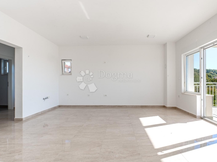 Ekskluzivno u Dogmi - najam stana s magičnim pogledom