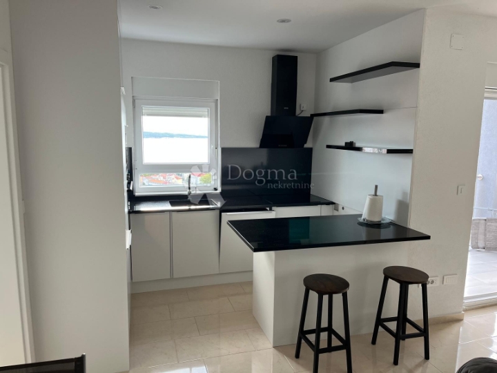 Penthouse najam, Crikvenica, 80m2 s pogledom na more