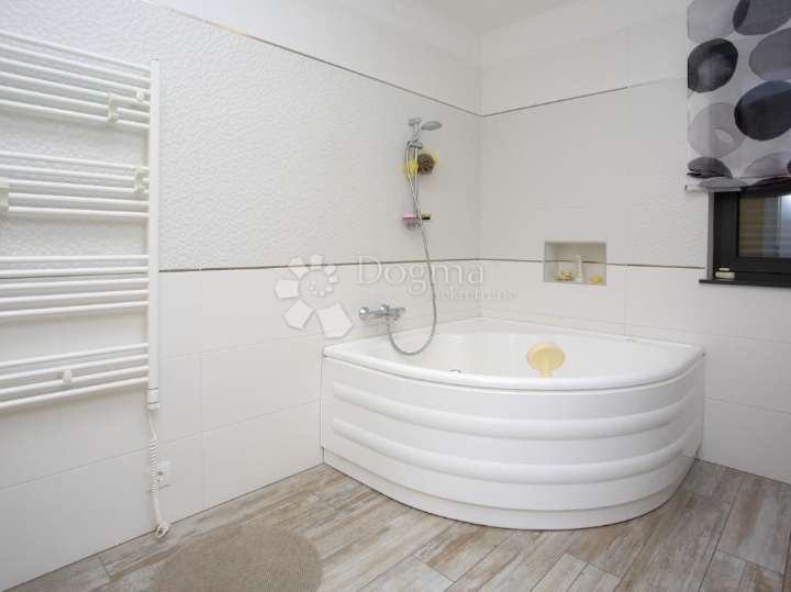 Predivan stan za najam - Kostrena