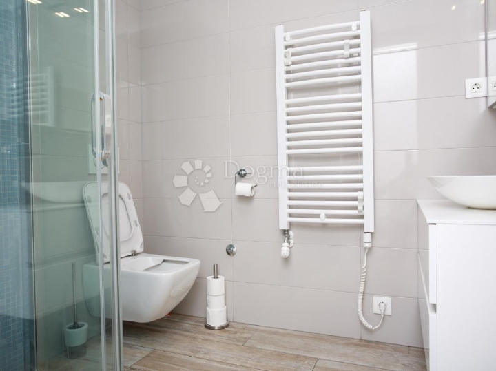 Predivan stan za najam - Kostrena