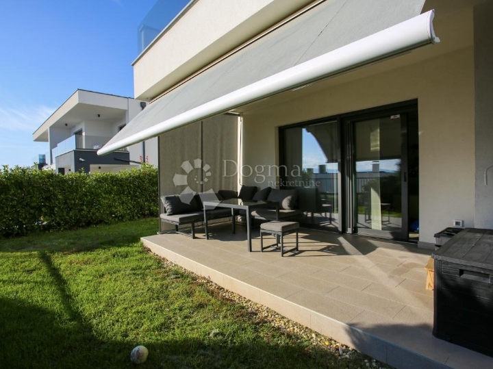 Predivan stan za najam - Kostrena