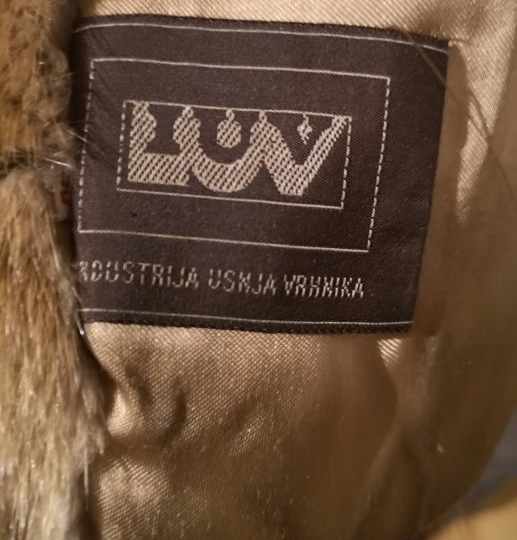 Bunda bizam, pravo krzno, nenošena