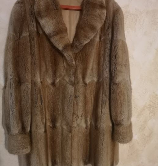 Bunda bizam, pravo krzno, nenošena