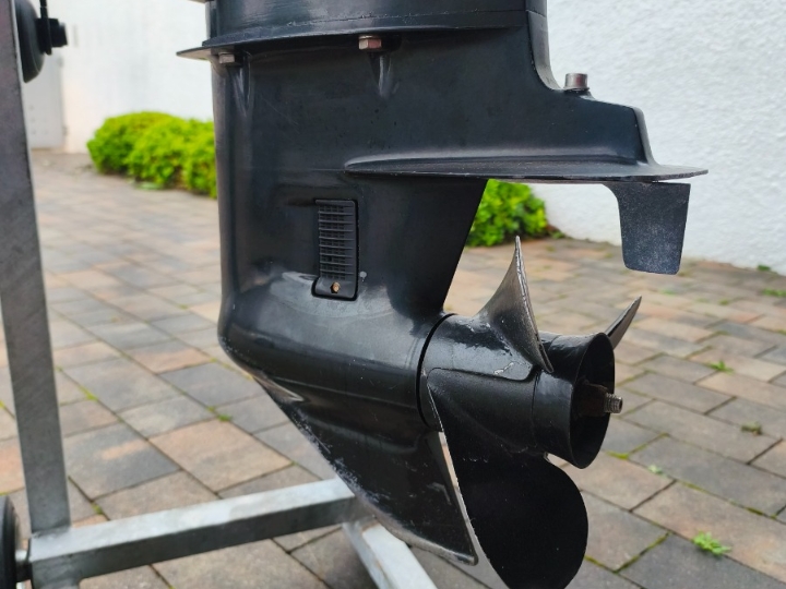 Quicksilver ali rib 420