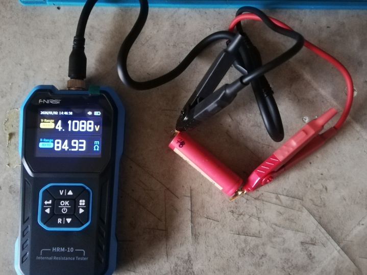 Tester baterija i akumulatora