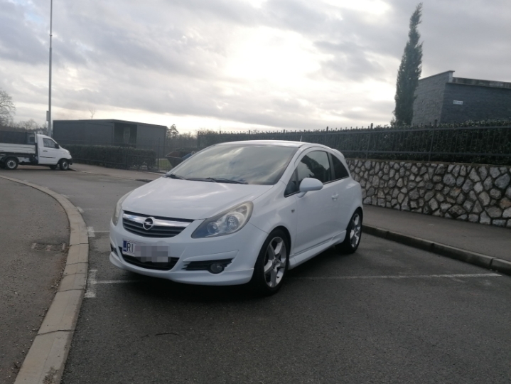 Opel Corsa GSI 1.6 Turbo