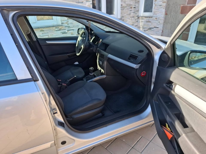 Opel Astra H 1.4