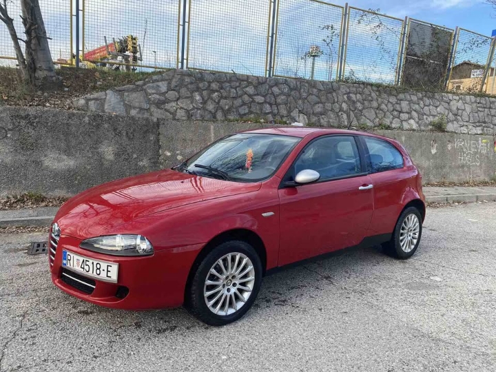 Alfa 147