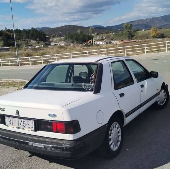 Ford Siera, 1992. god. 