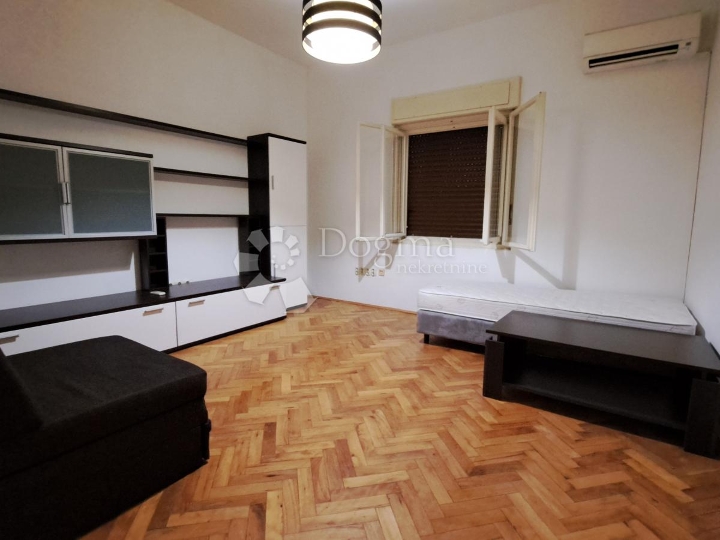 Kostrena, 2Skl. stan, 54 m2