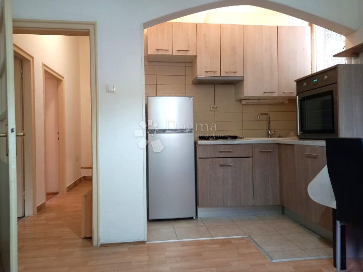 Kostrena, 2Skl. stan, 54 m2