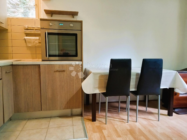 Kostrena, 2Skl. stan, 54 m2