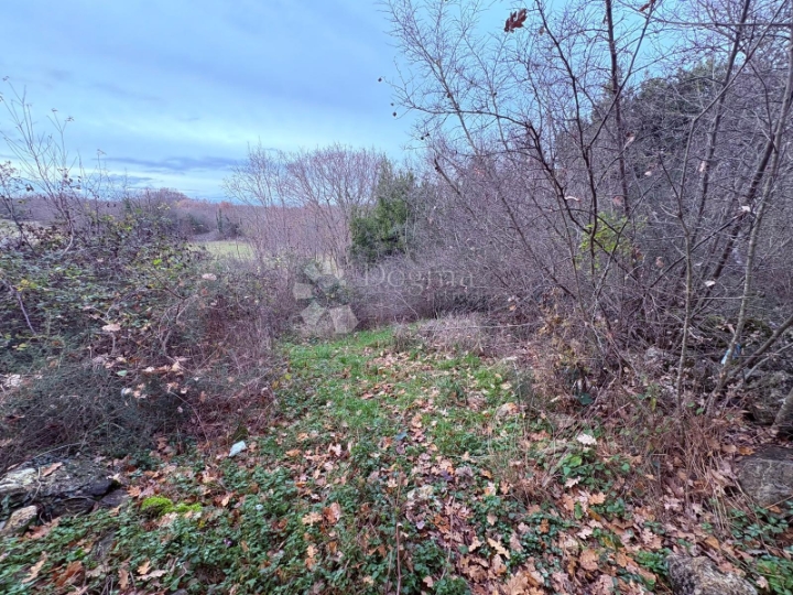 Otok Krk, Malinska okolica, investicijski teren na prodaju