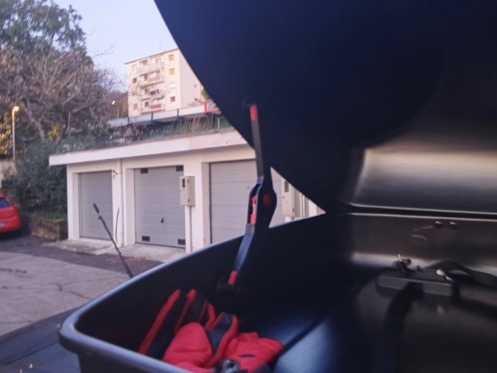 Krovna kutija 320 l, G3 kao nova