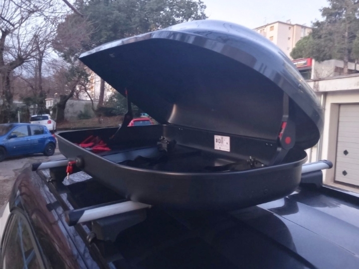 Krovna kutija 320 l, G3 kao nova