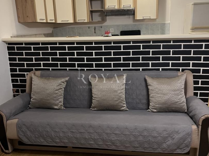 Uređen stan  – Matulji, 64 m2, 450€