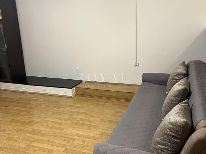 Uređen stan  – Matulji, 64 m2, 450€