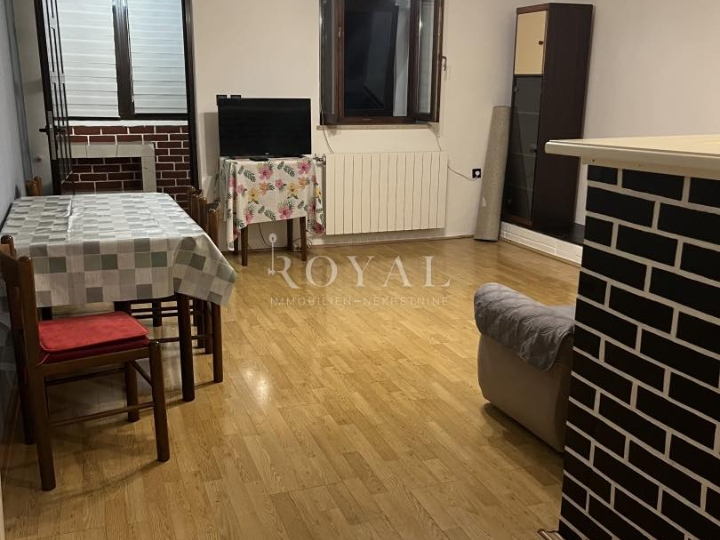 Uređen stan  – Matulji, 64 m2, 450€