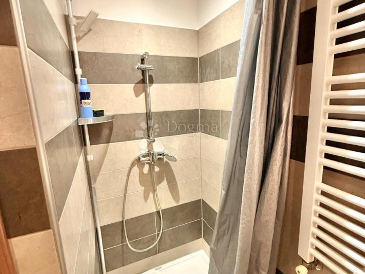 Odličan 2S+DB stan na popularnoj lokaciji