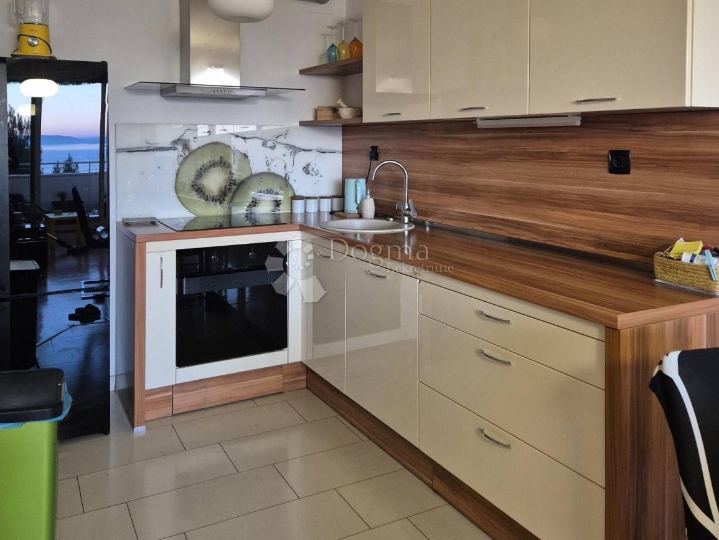 Gornja Vežica, stan 61.53m2, 2S+DB