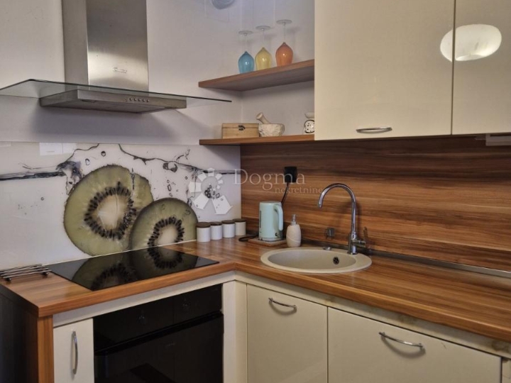 Gornja Vežica, stan 61.53m2, 2S+DB