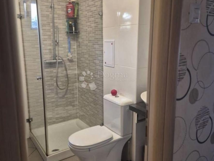 Gornja Vežica, stan 61.53m2, 2S+DB